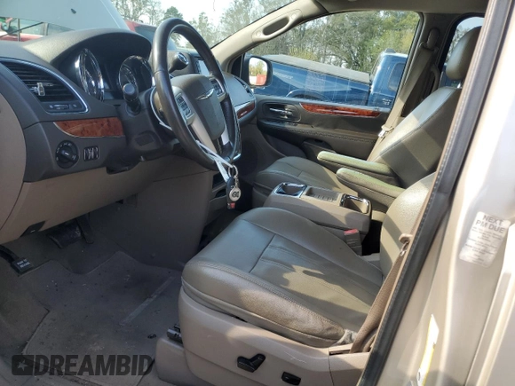 2014 Chrysler Town & Country Touring with VIN 2C4RC1BGXER438570, listed as a Copart auction lot 50008645 with 176,562 mi miles and Salvage Title. Bid and sale history available at carsss.com. Image 7.