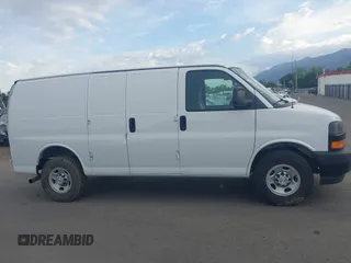 2019 Chevrolet Express Cargo with VIN 1GCWGAFP1K1254216, listed as a IAAI auction lot 42434125 with 257,792 mi miles and . Bid and sale history available at DreamBid. Image 13.
