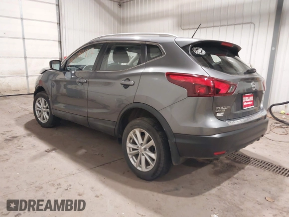 2017 Nissan Rogue Sport SL with VIN JN1BJ1CR9HW103497, listed as a IAAI auction lot 40783924 with 93,217 mi miles. Bid and sale history available at carsss.com. Image 3.