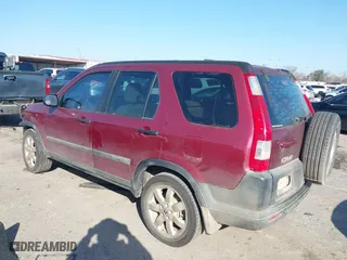 2005 Honda CR-V LX with VIN SHSRD785X5U347177, listed as a IAAI auction lot 41588922 with 238,121 mi miles. Bid and sale history available at carsss.com. Image 3.