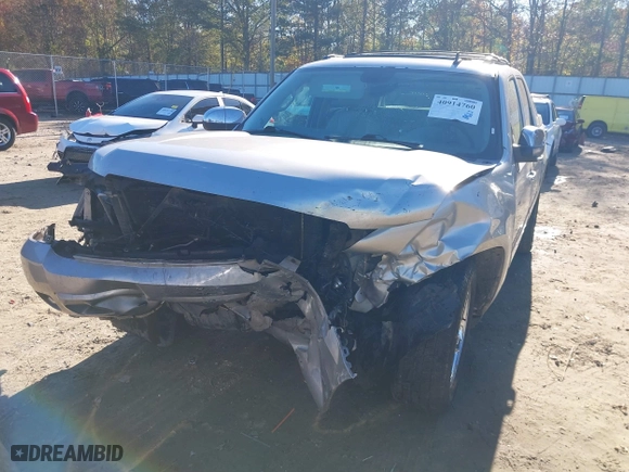 2011 Chevrolet Avalanche LTZ with VIN 3GNMCGE01BG331489, listed as a IAAI auction lot 40914760 with 1 mi miles. Bid and sale history available at carsss.com. Image 6.