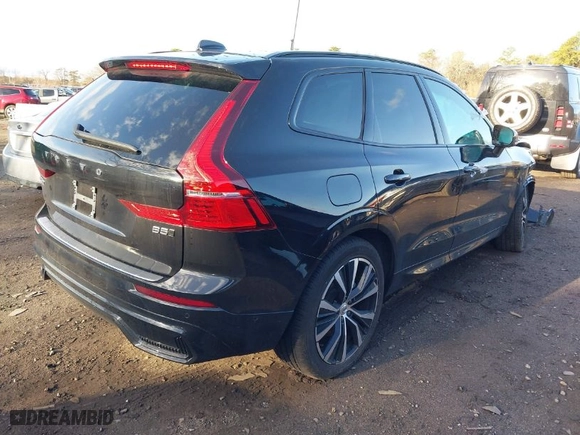2025 Volvo XC60 Plus with VIN YV4M12RC0S1017821, listed as a IAAI auction lot 41848492 with 4,491 mi miles. Bid and sale history available at carsss.com. Image 4.