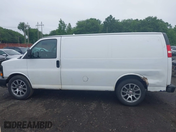 2013 Chevrolet Express Cargo with VIN 1GCSGAFX1D1162542, listed as a IAAI auction lot 42529901 with 310,164 mi miles and . Bid and sale history available at DreamBid. Image 14.