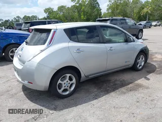 2012 Nissan LEAF SL with VIN JN1AZ0CP0CT018121, listed as a IAAI auction lot 42156923 with 116,605 mi miles. Bid and sale history available at carsss.com. Image 4.
