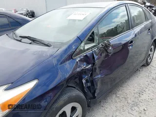 2013 Toyota Prius One with VIN JTDKN3DU8D1717206, listed as a IAAI auction lot 41723313 with 124,111 mi miles. Bid and sale history available at carsss.com. Image 6.