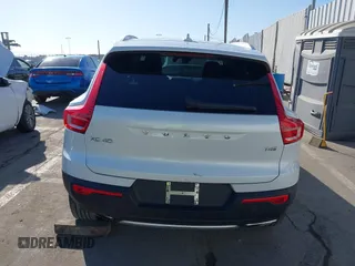 2020 Volvo XC40 Inscription with VIN YV4AC2HL5L2306199, listed as a IAAI auction lot 41687154 with 22,061 mi miles. Bid and sale history available at carsss.com. Image 16.