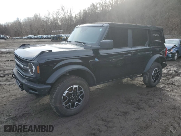 2022 Ford Bronco with VIN 1FMEE5DH8NLB29609, listed as a Copart auction lot 45769305 with 43,967 mi miles and Salvage Title. Bid and sale history available at carsss.com. Image 1.