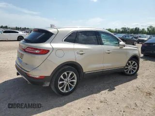 2017 Lincoln MKC Select z VIN 5LMCJ2C96HUL19657, wystawiony jako Copart lot #54157965 z przebiegiem 142 646 mil mil oraz Szkoda całkowita • Salvage title. Historia ofert i sprzedaży dostępna na DreamBid. Obrazek 3.