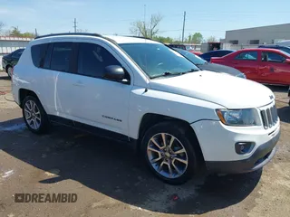 2016 Jeep Compass Sport with VIN 1C4NJCBAXGD806456, listed as a IAAI auction lot 41967561 with 125,305 mi miles and . Bid and sale history available at DreamBid. Image 1.