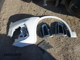 2022 Audi Q5 Premium Plus z VIN WA1BBAFY0N2078094, wystawiony jako IAAI lot #42061485 z przebiegiem 23 152 mil mil oraz . Historia ofert i sprzedaży dostępna na DreamBid. Obrazek 11.