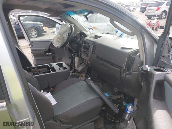 2004 Nissan Titan LE with VIN 1N6AA07B34N578057, listed as a IAAI auction lot 41259507 with 1 mi miles. Bid and sale history available at carsss.com. Image 5.