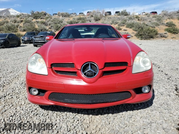 2005 Mercedes-Benz SLK 230/320 with VIN WDBWK56FX5F059587, listed as a Copart auction lot 52400565 with 69,791 mi miles and Salvage title. Bid and sale history available at DreamBid. Image 5.