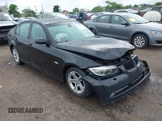 2008 BMW 3 Series 328xi z VIN WBAVC93598K038686, wystawiony jako IAAI lot #42165176 z przebiegiem 208 707 mil mil oraz . Historia ofert i sprzedaży dostępna na DreamBid. Obrazek 1.