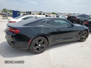 2022 Chevrolet Camaro 1LT z VIN 1G1FB1RX1N0110677, wystawiony jako Copart lot #53284045 z przebiegiem 47 009 mil mil oraz Czysty tytuł • Clean title. Historia ofert i sprzedaży dostępna na DreamBid. Obrazek 3.
