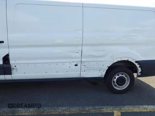 2021 Ford Transit Cargo с VIN 1FTBR1Y82MKB04871, выставлен на аукционе IAAI как лот 42589012 с пробегом Не указан миль и . История ставок и продаж доступна на DreamBid. Изображение 6.