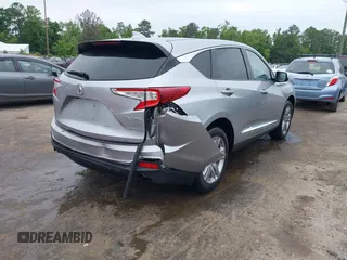 2020 Acura RDX Advance with VIN 5J8TC2H79LL035917, listed as a IAAI auction lot 42340862 with 18,378 mi miles and . Bid and sale history available at DreamBid. Image 4.