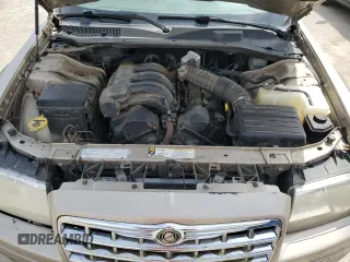 2009 Chrysler 300 LX with VIN 2C3KA43D39H553539, listed as a Copart auction lot 53302985 with 179,834 mi miles and Salvage Title. Bid and sale history available at DreamBid. Image 11.