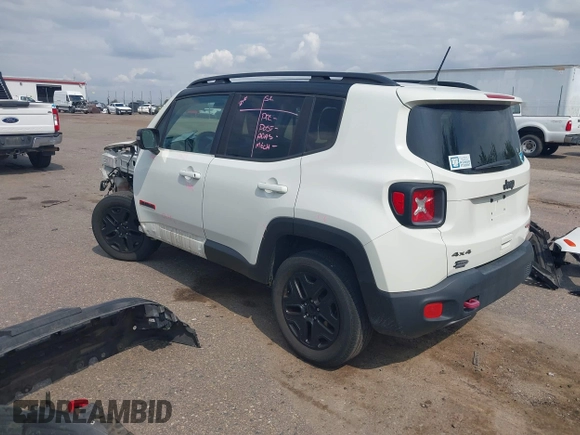 2018 Jeep Renegade Trailhawk with VIN ZACCJBCB9JPG76350, listed as a IAAI auction lot 40249880 with 74,926 mi miles. Bid and sale history available at carsss.com. Image 3.