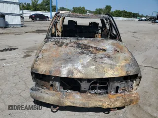 2002 GMC Sonoma SLS with VIN 1GTDT13W92K140585, listed as a Copart auction lot 68812404 with Not Provided miles and Non Repairable. Bid and sale history available at carsss.com. Image 5.