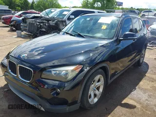 2013 BMW X1 28i z VIN WBAVM1C52DVW41549, wystawiony jako IAAI lot #42207042 z przebiegiem 74 689 mil mil oraz . Historia ofert i sprzedaży dostępna na DreamBid. Obrazek 18.
