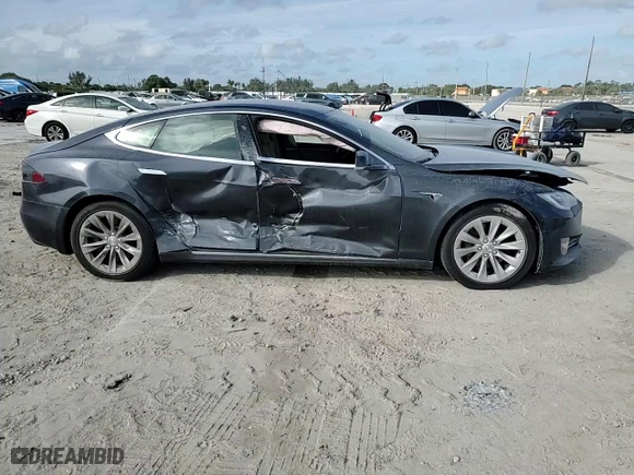 2017 Tesla Model S 100D with VIN 5YJSA1E22HF188426, listed as a Copart auction lot 39728584 with 584 mi miles and Salvage Title. Bid and sale history available at carsss.com. Image 11.