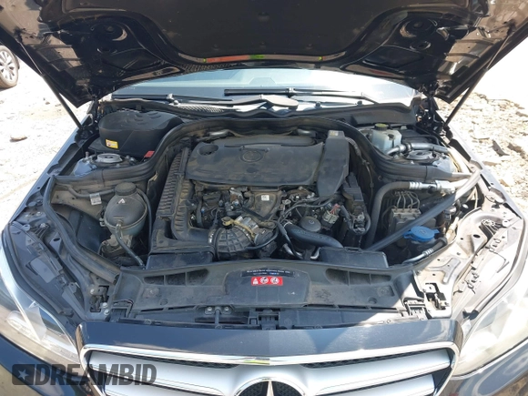 2014 Mercedes-Benz E 350 Sport z VIN WDDHF5KB3EA934741, wystawiony jako IAAI lot #42600302 z przebiegiem 143 894 mil mil oraz . Historia ofert i sprzedaży dostępna na DreamBid. Obrazek 10.