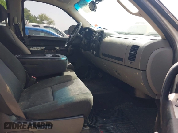 2011 Chevrolet Silverado 1500 LS with VIN 3GCPCREA8BG395751, listed as a IAAI auction lot 42266084 with 130,203 mi miles and . Bid and sale history available at DreamBid. Image 5.