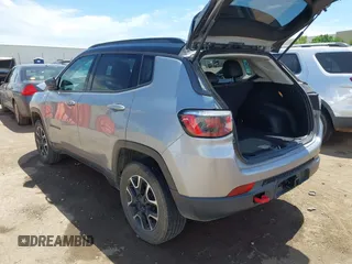 2020 Jeep Compass Trailhawk with VIN 3C4NJDDB7LT159532, listed as a IAAI auction lot 42243833 with 118,566 mi miles and . Bid and sale history available at DreamBid. Image 3.