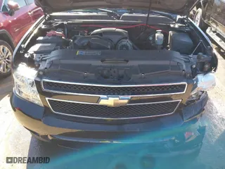 2008 Chevrolet Suburban LT w/3LT with VIN 3GNFC16058G192836, listed as a IAAI auction lot 41474966 with 116,772 mi miles. Bid and sale history available at carsss.com. Image 10.