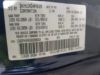 2005 Dodge Caravan SXT with VIN 1D8GP45R65B280660, listed as a IAAI auction lot 42169027 with 246,407 mi miles and . Bid and sale history available at carsss.com. Image 9.