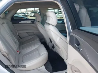 2017 Lincoln MKZ Hybrid Premiere с VIN 3LN6L5KU7HR641362, выставлен на аукционе IAAI как лот 40598670 с пробегом 115 040 миль миль и . История ставок и продаж доступна на DreamBid. Изображение 8.