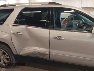 2015 GMC Acadia SLT with VIN 1GKKVRKD1FJ138460, listed as a IAAI auction lot 41500569 with 157,267 mi miles. Bid and sale history available at carsss.com. Image 17.