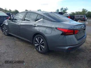 2022 Nissan Altima 2.5 SV with VIN 1N4BL4DV3NN315243, listed as a IAAI auction lot 41778337 with 58,259 mi miles. Bid and sale history available at carsss.com. Image 3.