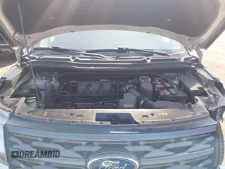 2019 Ford Explorer XLT z VIN 1FM5K8D83KGA27455, wystawiony jako IAAI lot #42468757 z przebiegiem 36 109 mil mil oraz . Historia ofert i sprzedaży dostępna na DreamBid. Obrazek 10.