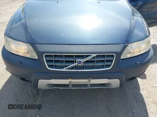 2007 Volvo XC70 with VIN YV4SZ592571273632, listed as a IAAI auction lot 42166678 with 199,891 mi miles. Bid and sale history available at carsss.com. Image 6.
