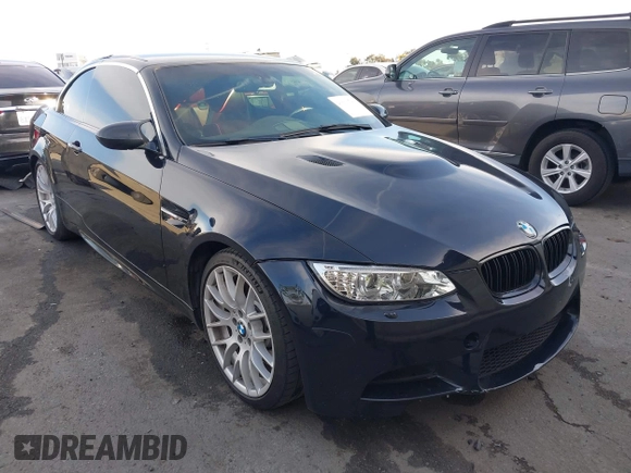 2011 BMW M3 with VIN WBSDX9C50BE584780, listed as a IAAI auction lot 41603749 with 156,141 mi miles. Bid and sale history available at carsss.com. Image 1.