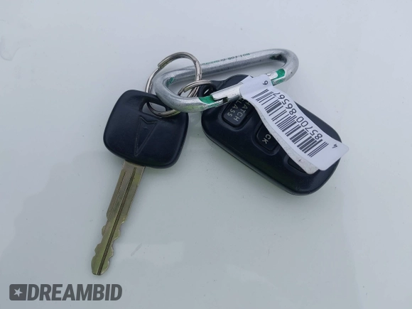 2008 Pontiac Vibe with VIN 5Y2SL67858Z405003, listed as a IAAI auction lot 42225879 with 174,134 mi miles and . Bid and sale history available at DreamBid. Image 11.