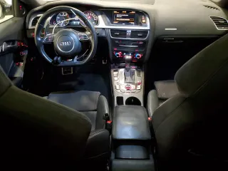 2014 Audi S5 Prestige z VIN WAUVGAFR1EA009446, wystawiony jako Copart lot #80795134 z przebiegiem 90 397 mil mil oraz Szkoda całkowita • Salvage title. Historia ofert i sprzedaży dostępna na DreamBid. Obrazek 8.