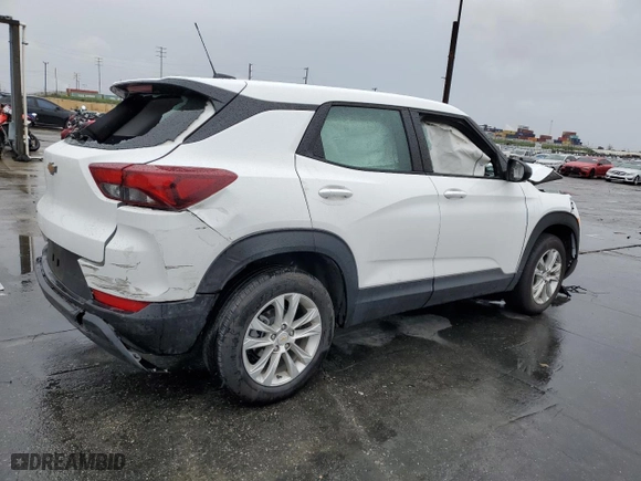 2023 Chevrolet TrailBlazer LS with VIN KL79MMS24PB174621, listed as a Copart auction lot 47887315 with 28,618 mi miles and Salvage Title. Bid and sale history available at carsss.com. Image 3.