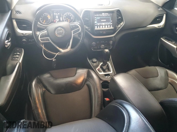 2018 Jeep Cherokee Latitude Plus z VIN 1C4PJMLX3JD507786, wystawiony jako Copart lot #60421095 z przebiegiem 28 006 mil mil oraz Szkoda całkowita • Salvage title. Historia ofert i sprzedaży dostępna na DreamBid. Obrazek 8.