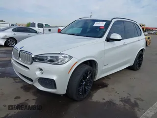 2017 BMW X5 xDrive50i с VIN 5UXKR6C3XH0J85028, выставлен на аукционе IAAI как лот 41889220 с пробегом 107 105 миль миль и . История ставок и продаж доступна на DreamBid. Изображение 17.