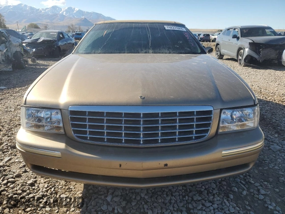 1999 Cadillac DeVille DHS z VIN 1G6KE54Y5XU721363, wystawiony jako Copart lot #79227924 z przebiegiem Nie podano mil oraz Szkoda całkowita • Salvage title. Historia ofert i sprzedaży dostępna na DreamBid. Obrazek 5.