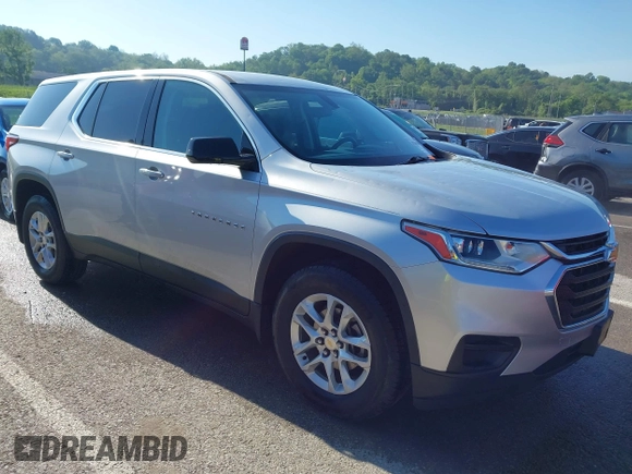2018 Chevrolet Traverse LS z VIN 1GNERFKW7JJ145166, wystawiony jako IAAI lot #42161304 z przebiegiem 104 165 mil mil oraz . Historia ofert i sprzedaży dostępna na DreamBid. Obrazek 1.