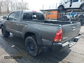 2015 Toyota Tacoma с VIN 5TFUX4EN8FX033949, выставлен на аукционе IAAI как лот 41961912 с пробегом 188 527 миль миль и . История ставок и продаж доступна на DreamBid. Изображение 3.