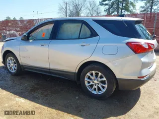 2018 Chevrolet Equinox LS with VIN 3GNAXHEV8JL130865, listed as a IAAI auction lot 41772588 with 1 mi miles. Bid and sale history available at carsss.com. Image 3.