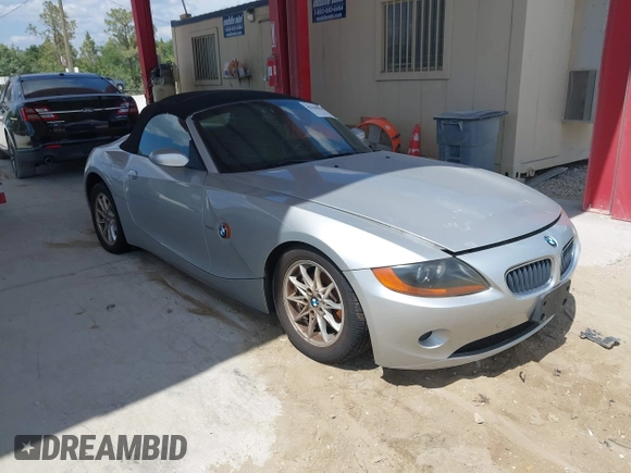 2004 BMW Z4 2.5i with VIN 4USBT33454LS48551, listed as a IAAI auction lot 42160622 with 139,752 mi miles and . Bid and sale history available at DreamBid. Image 1.