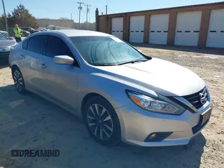 2017 Nissan Altima SV with VIN 1N4AL3AP4HC222307, listed as a IAAI auction lot 41589442 with 117,122 mi miles and . Bid and sale history available at carsss.com. Image 1.