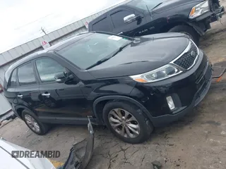 2014 Kia Sorento EX with VIN 5XYKUDA79EG431440, listed as a IAAI auction lot 41850576 with 103,758 mi miles. Bid and sale history available at carsss.com. Image 13.