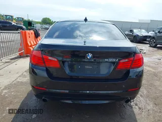 2011 BMW 5 Series 535i z VIN WBAFR7C50BC802210, wystawiony jako IAAI lot #42172097 z przebiegiem 148 983 mil mil oraz . Historia ofert i sprzedaży dostępna na DreamBid. Obrazek 16.
