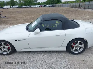 2000 Honda S2000 с VIN JHMAP1146YT004909, выставлен на аукционе IAAI как лот 42363959 с пробегом 182 011 миль миль и . История ставок и продаж доступна на DreamBid. Изображение 15.